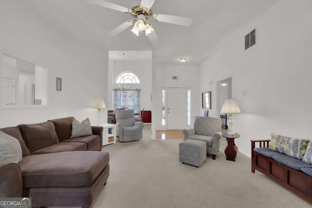 6185 Devonshire Drive, Flowery Branch, GA 30542