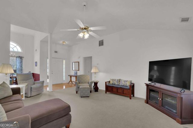 6185 Devonshire Drive, Flowery Branch, GA 30542