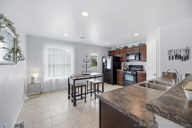 25425 E 93rd Court S, Broken Arrow, OK 74014