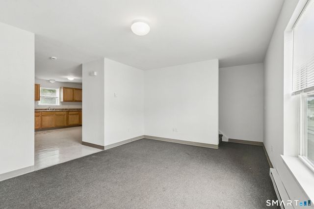 62 Chestnut St Extension 16, Danbury, CT 06810