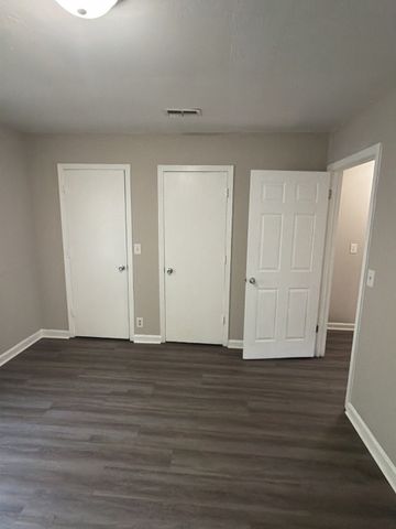 807 Holder Ct, Nashville, TN 37217
