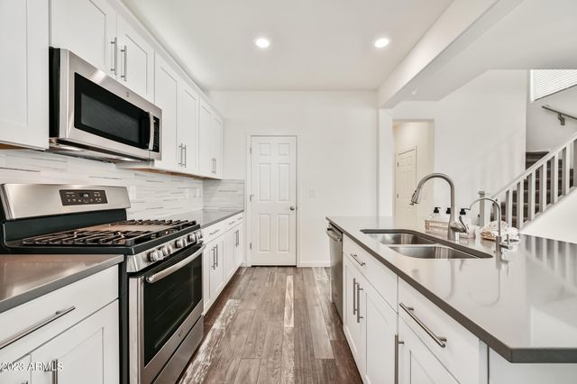 3659 E Dogwood Drive, Chandler, AZ 85286