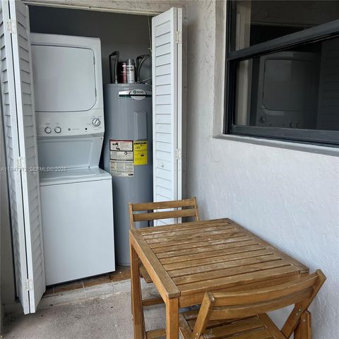 8425 NW 8th Street 406, Miami, FL 33126