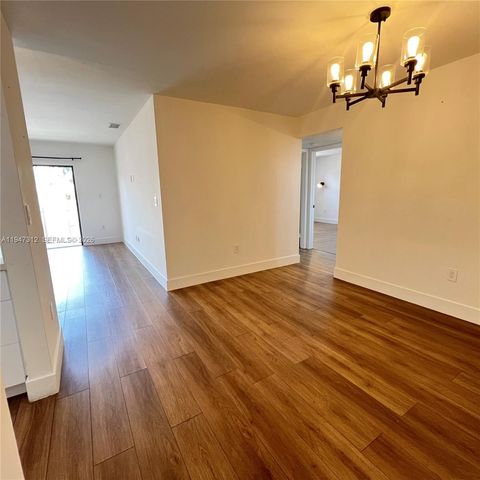 8425 NW 8th Street 406, Miami, FL 33126
