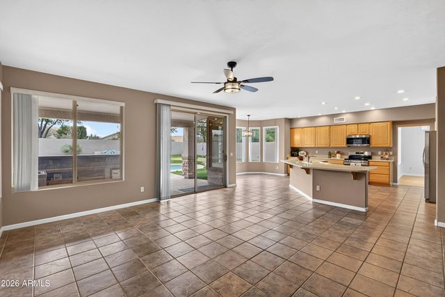 7220 W MELINDA Lane, Glendale, AZ 85308