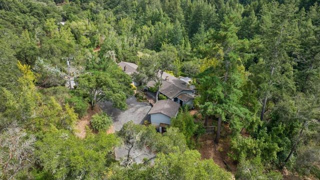 496 Raymundo Drive, Woodside, CA 94062