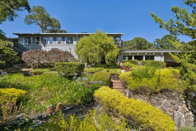 496 Raymundo Drive, Woodside, CA 94062