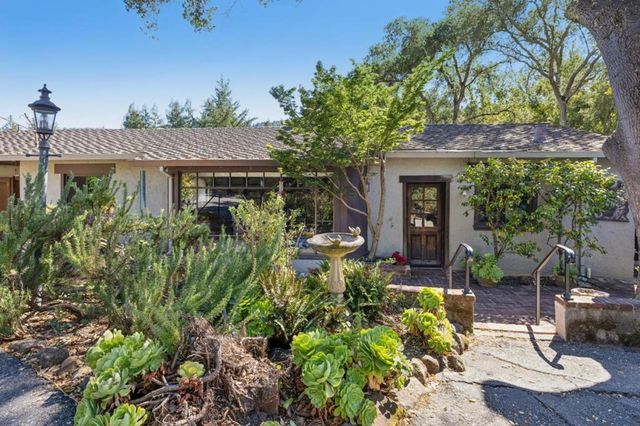 496 Raymundo Drive, Woodside, CA 94062