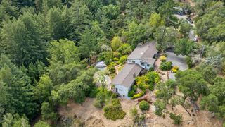 496 Raymundo Drive, Woodside, CA 94062