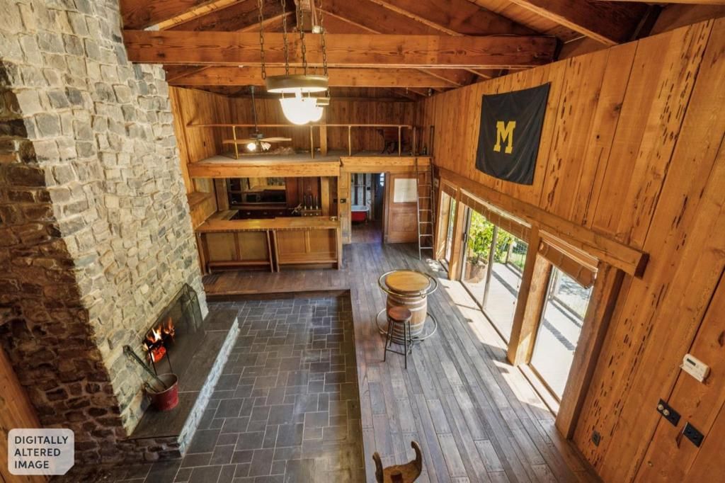 Image 14 of property listing at 496 Raymundo Drive, Woodside, CA 94062