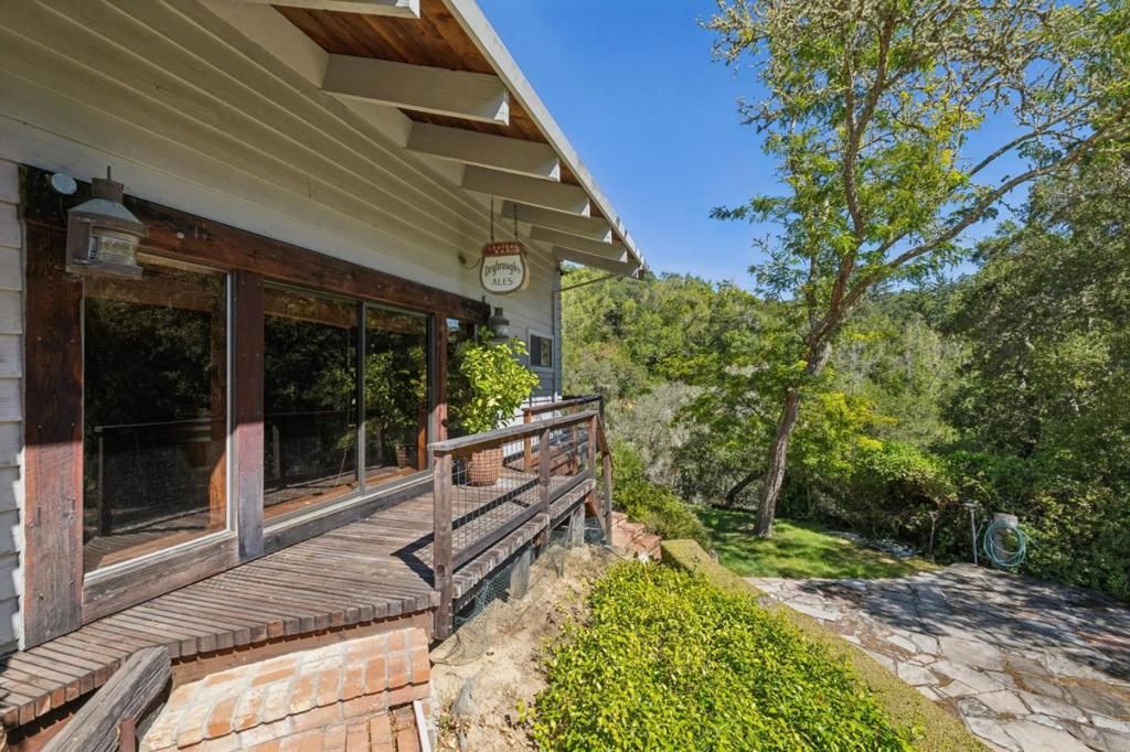 Image 19 of property listing at 496 Raymundo Drive, Woodside, CA 94062