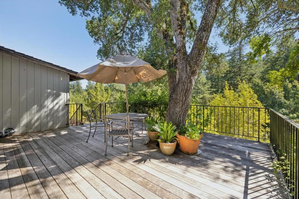Image 24 of property listing at 496 Raymundo Drive, Woodside, CA 94062