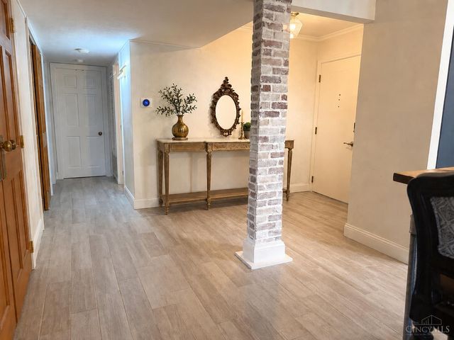 1602 Pine Tree Ln, West Carrollton, OH 45449