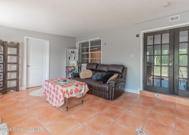 2996 Garden Terrace NE, Palm Bay, FL 32905