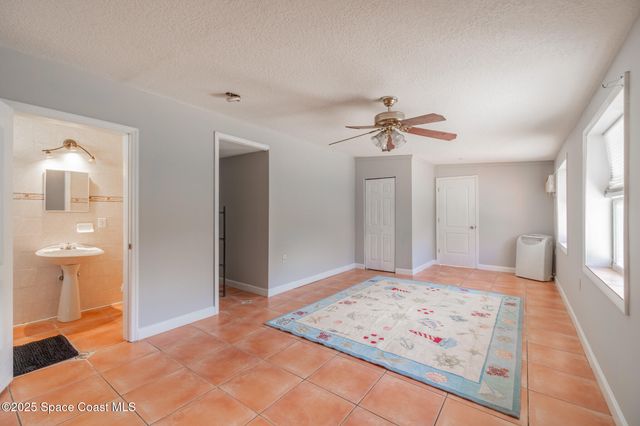 2996 Garden Terrace NE, Palm Bay, FL 32905