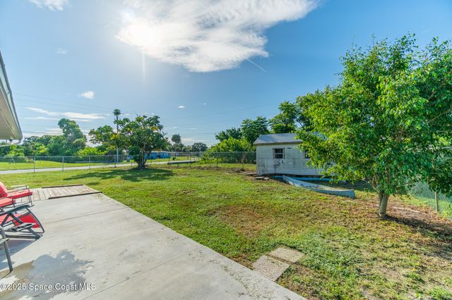 2996 Garden Terrace NE, Palm Bay, FL 32905