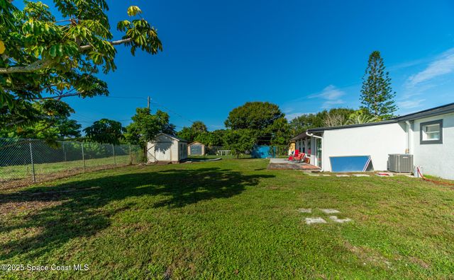 2996 Garden Terrace NE, Palm Bay, FL 32905