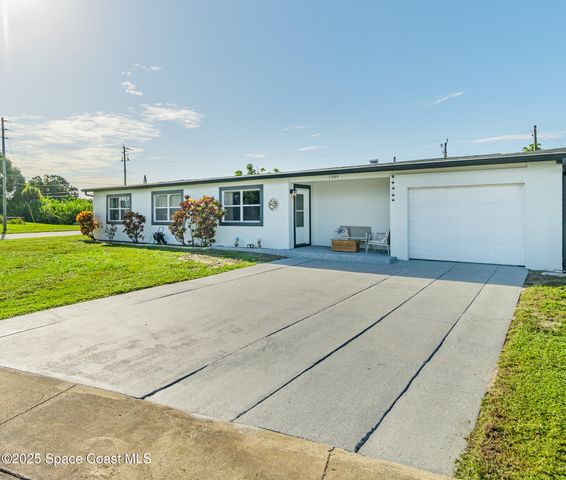 2996 Garden Terrace NE, Palm Bay, FL 32905
