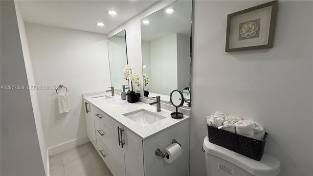 5600 Collins Avenue 11C, Miami Beach, FL 33140