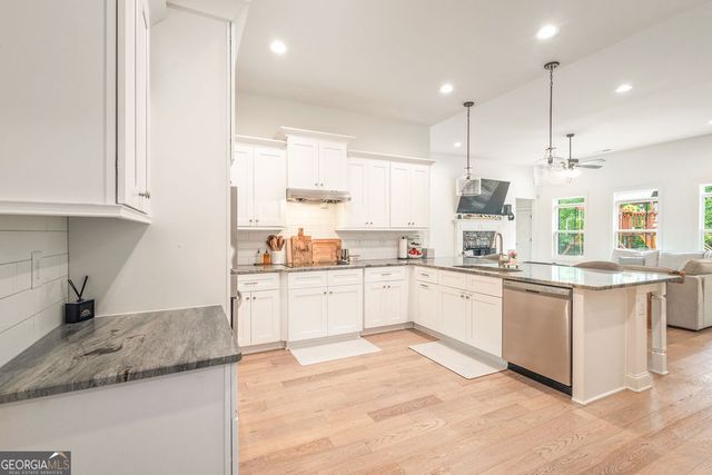 97 Wimberly Estates Drive, Newnan, GA 30263