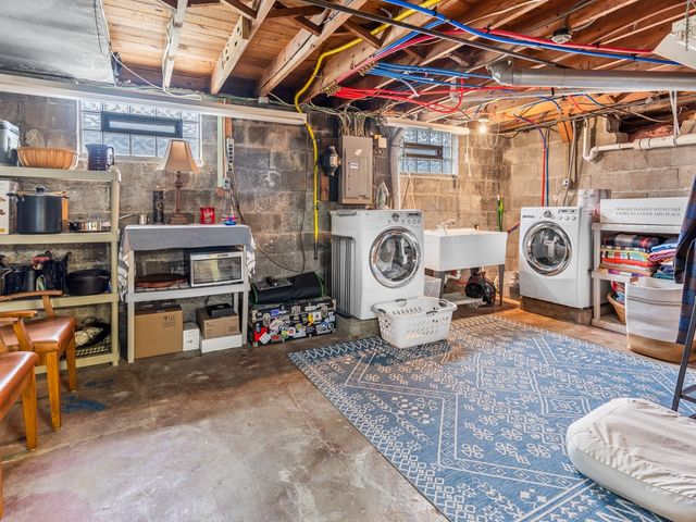 1712 Blossom Road, Brighton, NY 14610