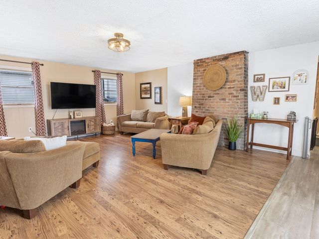 1712 Blossom Road, Brighton, NY 14610