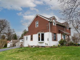 1712 Blossom Road, Brighton, NY 14610