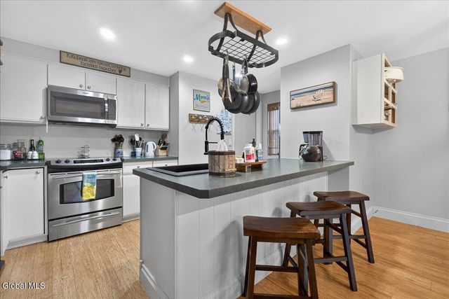 50 Arrow Wood Place, Malta, NY 12020