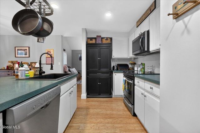 50 Arrow Wood Place, Malta, NY 12020