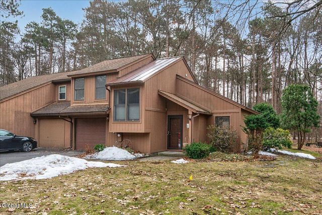 50 Arrow Wood Place, Malta, NY 12020