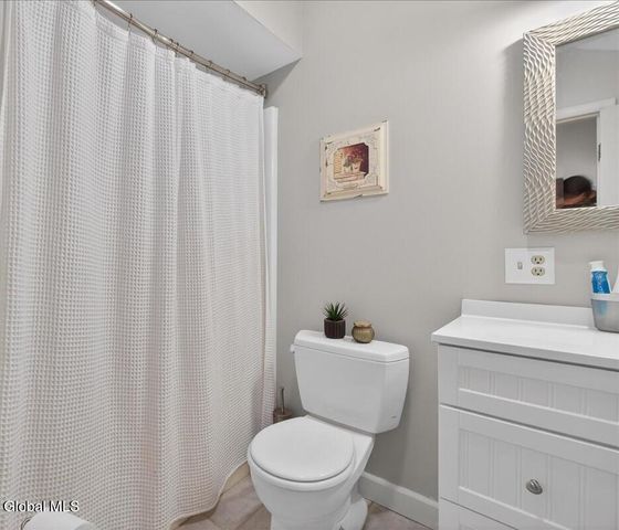 50 Arrow Wood Place, Malta, NY 12020