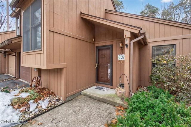 50 Arrow Wood Place, Malta, NY 12020