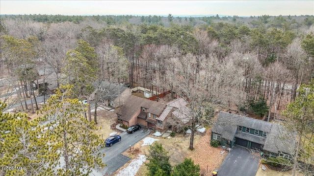 50 Arrow Wood Place, Malta, NY 12020