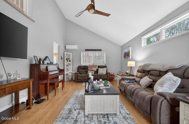 50 Arrow Wood Place, Malta, NY 12020