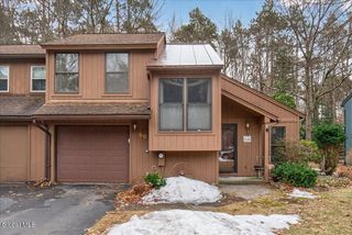 50 Arrow Wood Place, Malta, NY 12020