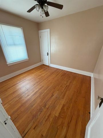 2540 Altoona Street, Flint, MI 48504