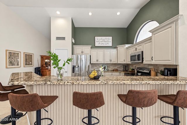 2755 E DRY CREEK Road, Phoenix, AZ 85048