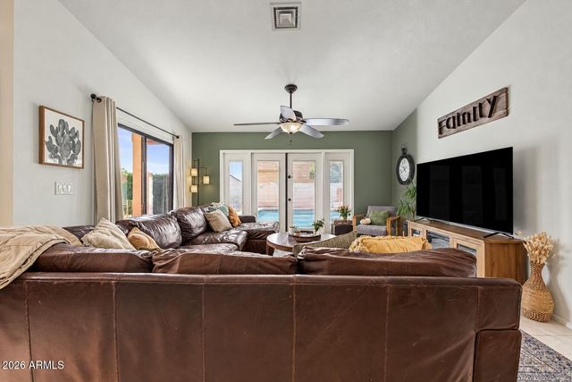2755 E DRY CREEK Road, Phoenix, AZ 85048