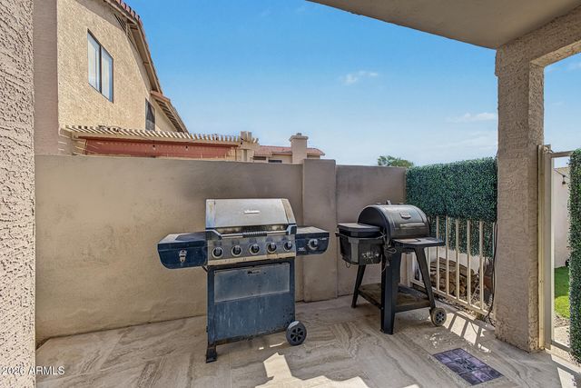2755 E DRY CREEK Road, Phoenix, AZ 85048