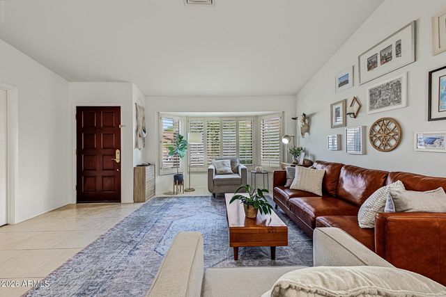 2755 E DRY CREEK Road, Phoenix, AZ 85048