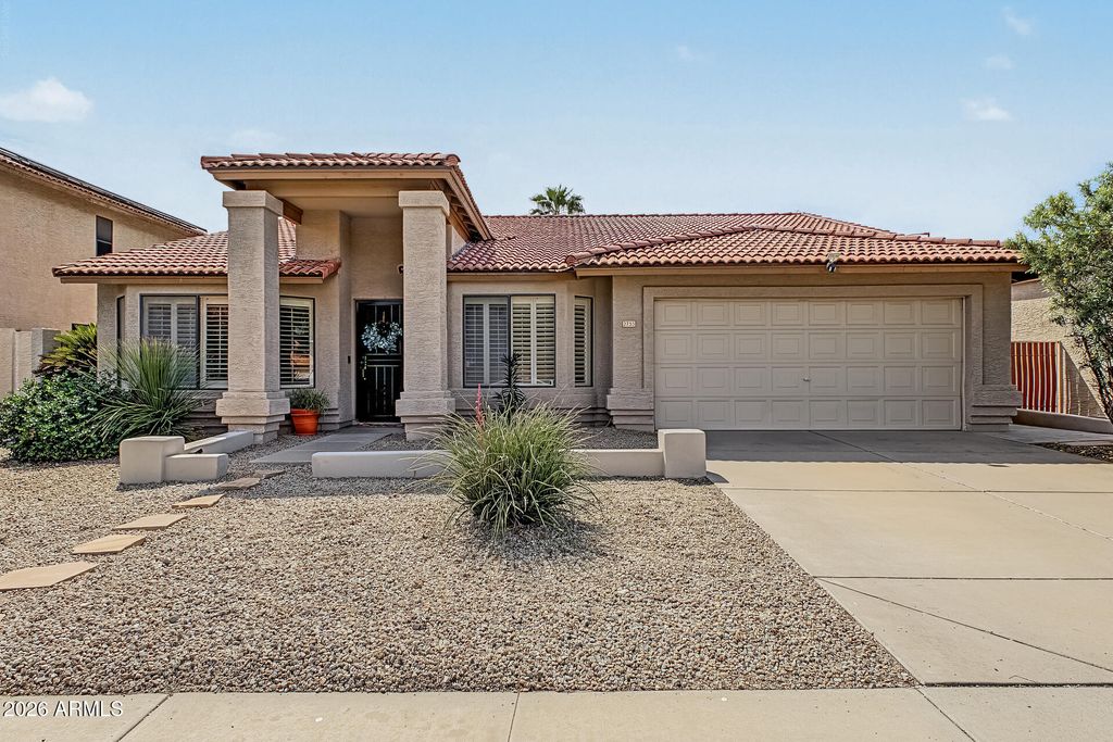 2755 E DRY CREEK Road, Phoenix, AZ 85048 — exterior