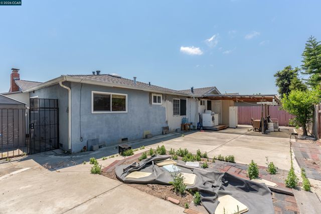 2480 Shield Dr, Union City, CA 94587