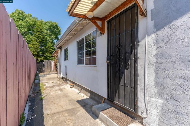 2480 Shield Dr, Union City, CA 94587