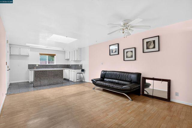2480 Shield Dr, Union City, CA 94587