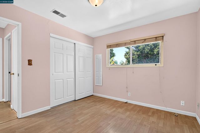 2480 Shield Dr, Union City, CA 94587