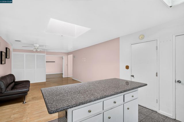2480 Shield Dr, Union City, CA 94587