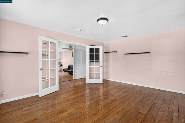 2480 Shield Dr, Union City, CA 94587