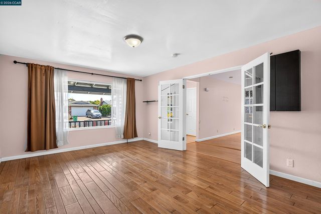 2480 Shield Dr, Union City, CA 94587