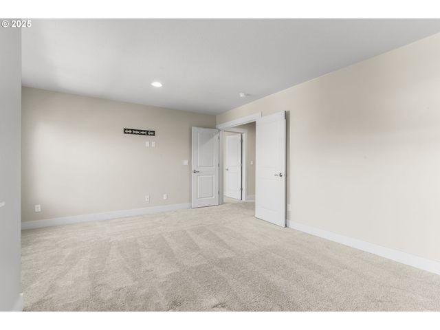 20354 Sw NAVARRE Ln, Beaverton, OR 97007