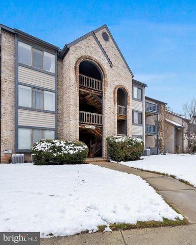 4912-B DUNBARTON RD, Mount Laurel, NJ 08054